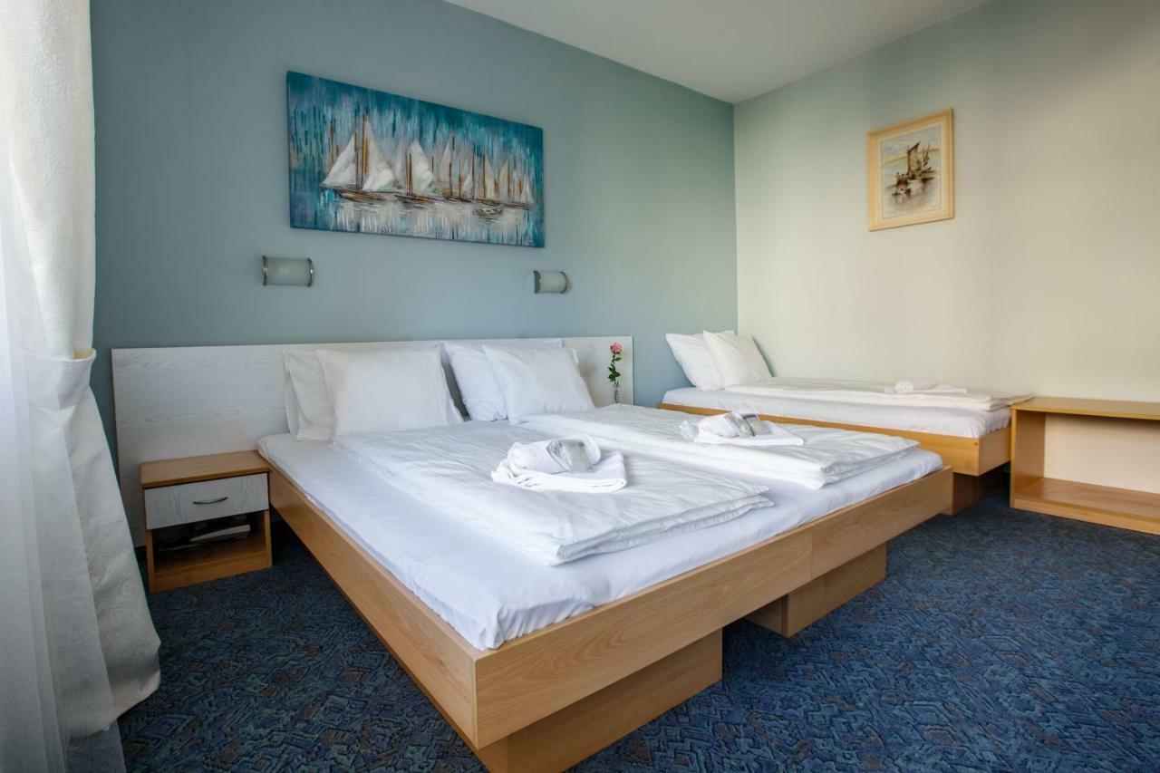 Rooms Split Stobreč Buitenkant foto