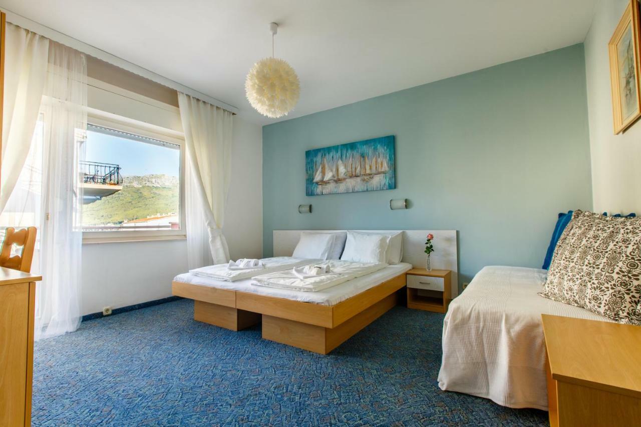 Rooms Split Stobreč Buitenkant foto