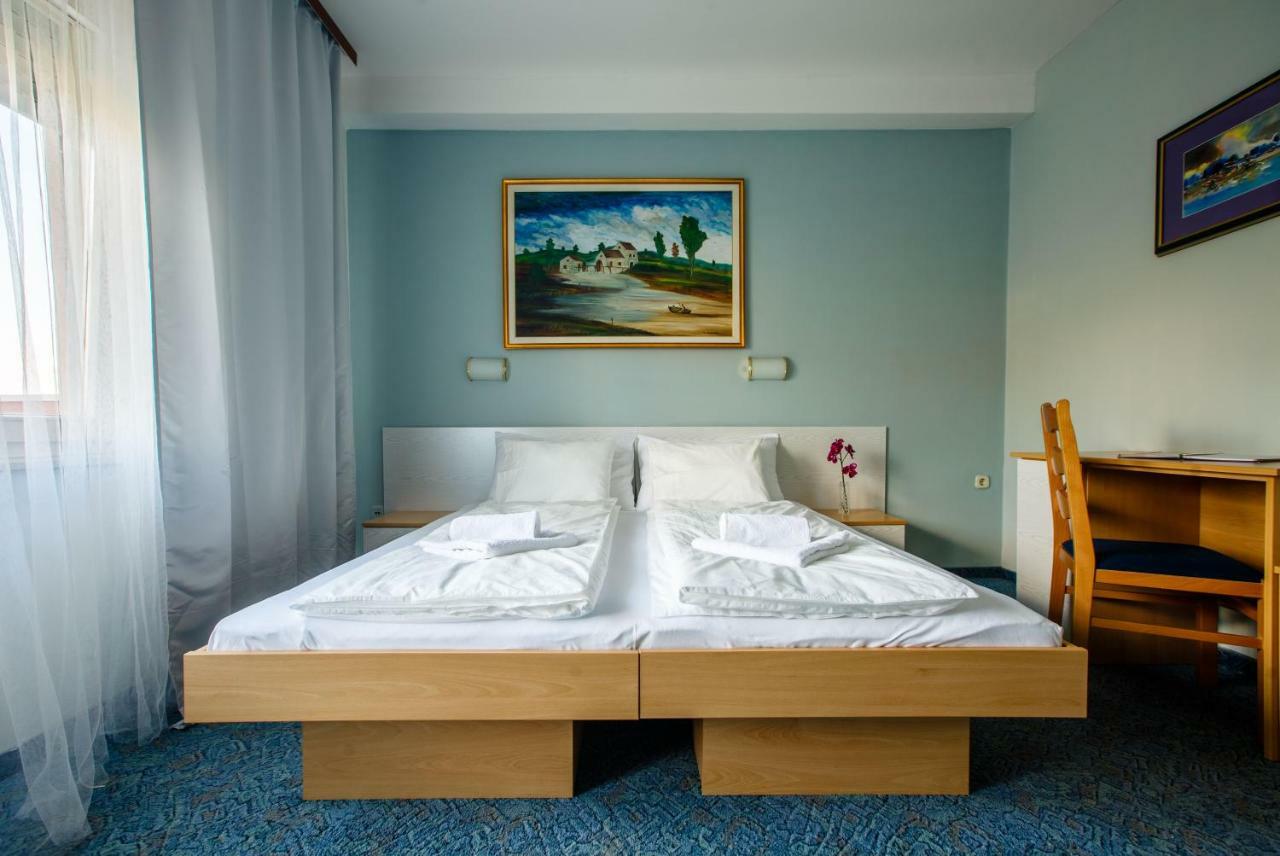 Rooms Split Stobreč Buitenkant foto