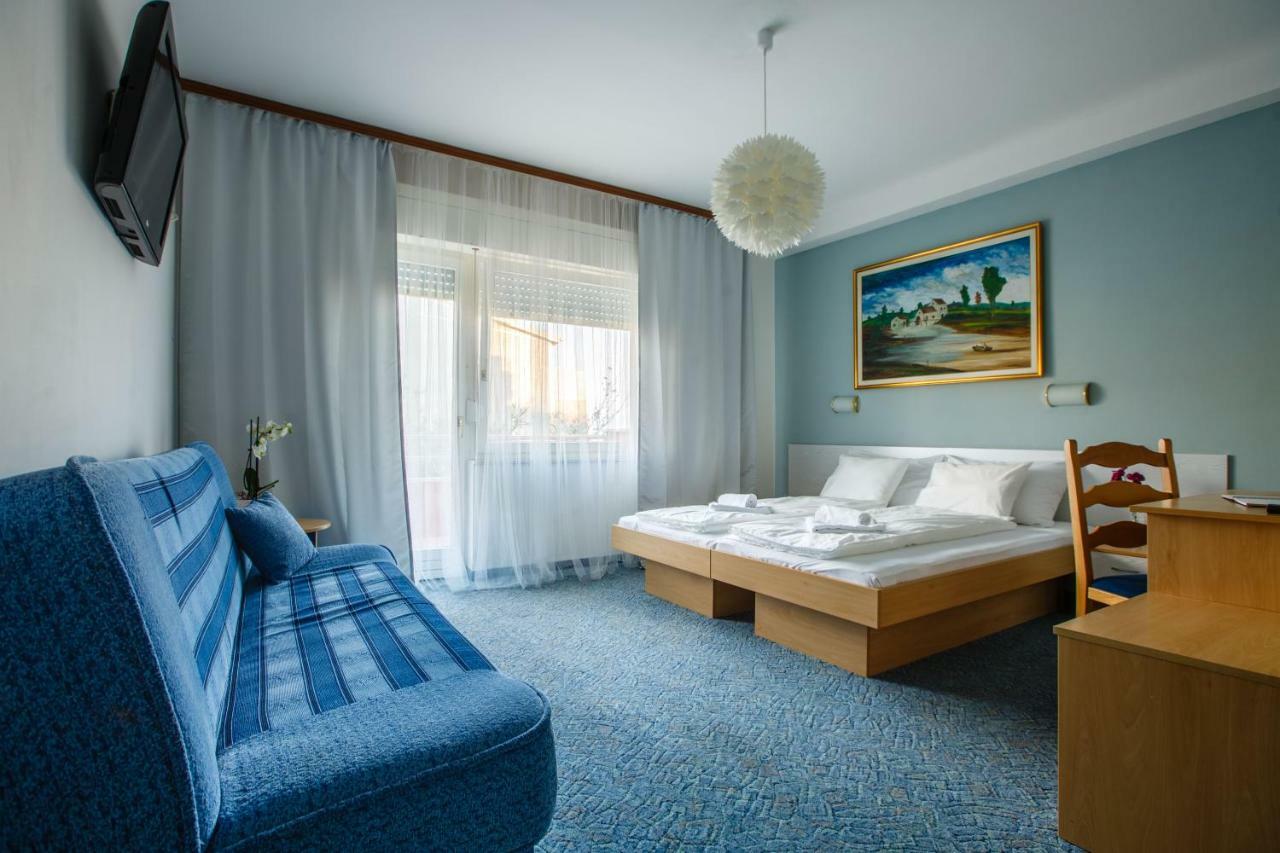 Rooms Split Stobreč Buitenkant foto